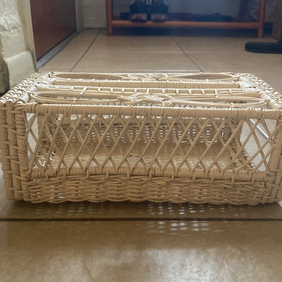 Vintage rattan tissue box holder - Picture 5 of 8